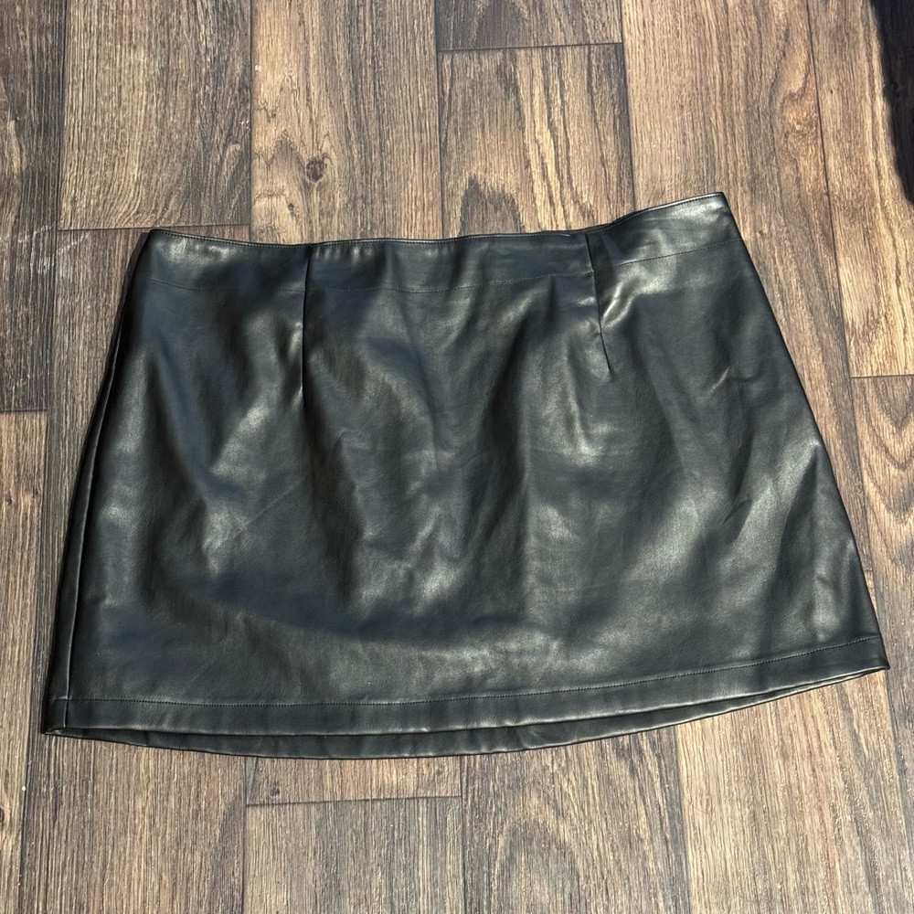 Abercrombie & Finch Vegan Leather Skirt